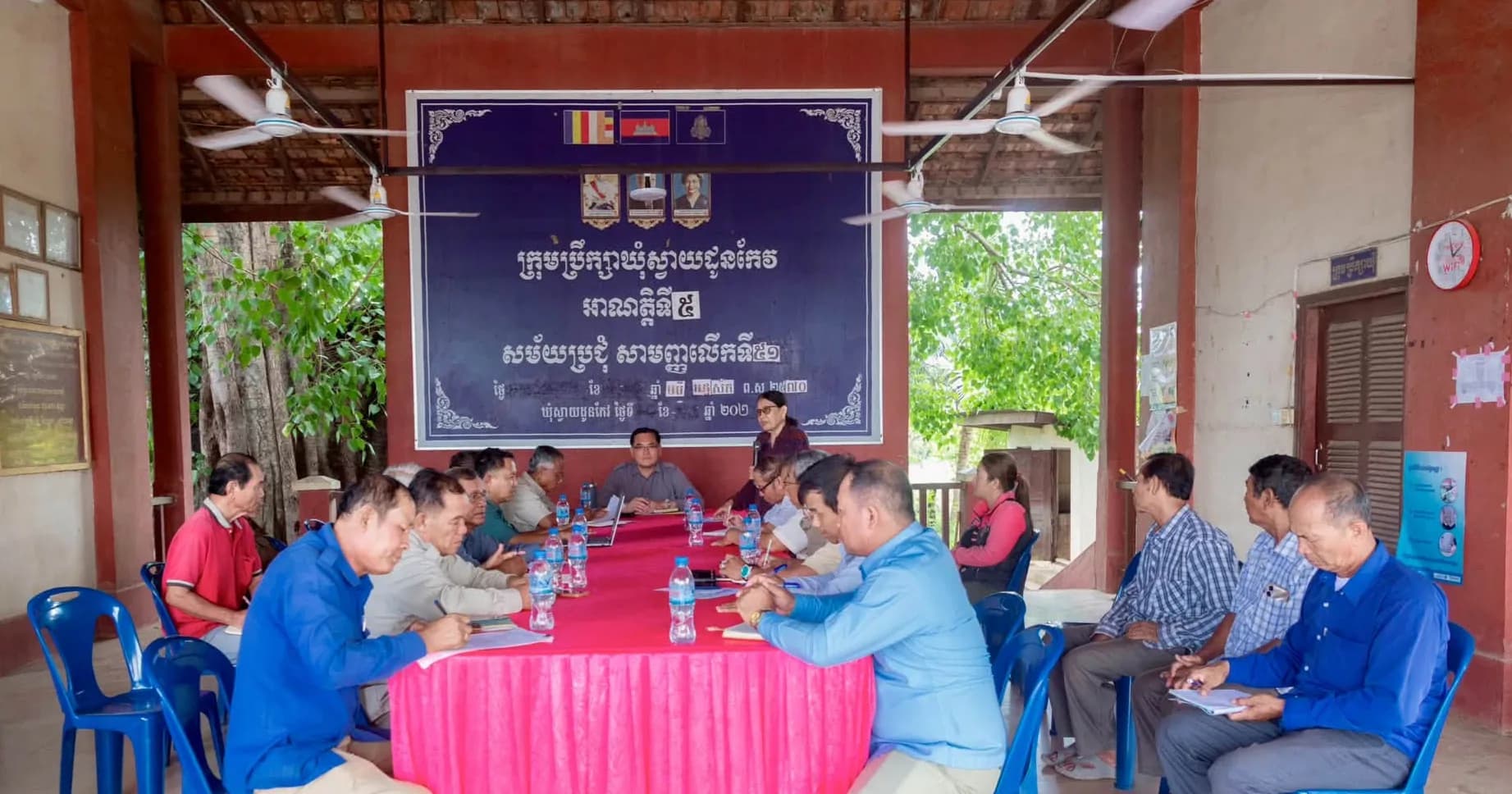អភិបាលស្រុកបាកាន ដឹកនាំចុះពិនិត្យទីតាំងរៀបចំផែនការសំណើគម្រោងវិនិយោគបន្ស៊ាំនឹងការប្រែប្រួលអាកាសធាតុ