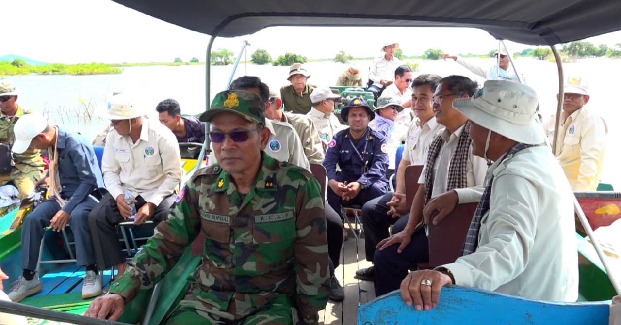 មន្ត្រីជាន់ខ្ពស់ក្រសួងកសិកម្ម បន្តដឹកនាំក្រុមការងារ និងមន្រ្ដីជំនាញ ចុះបង្ក្រាបបទល្មើសធនធានជលផល ក្នុងភូមិសាស្ដ្រខេត្តសៀមរាប និងខេត្តបាត់ដំបង