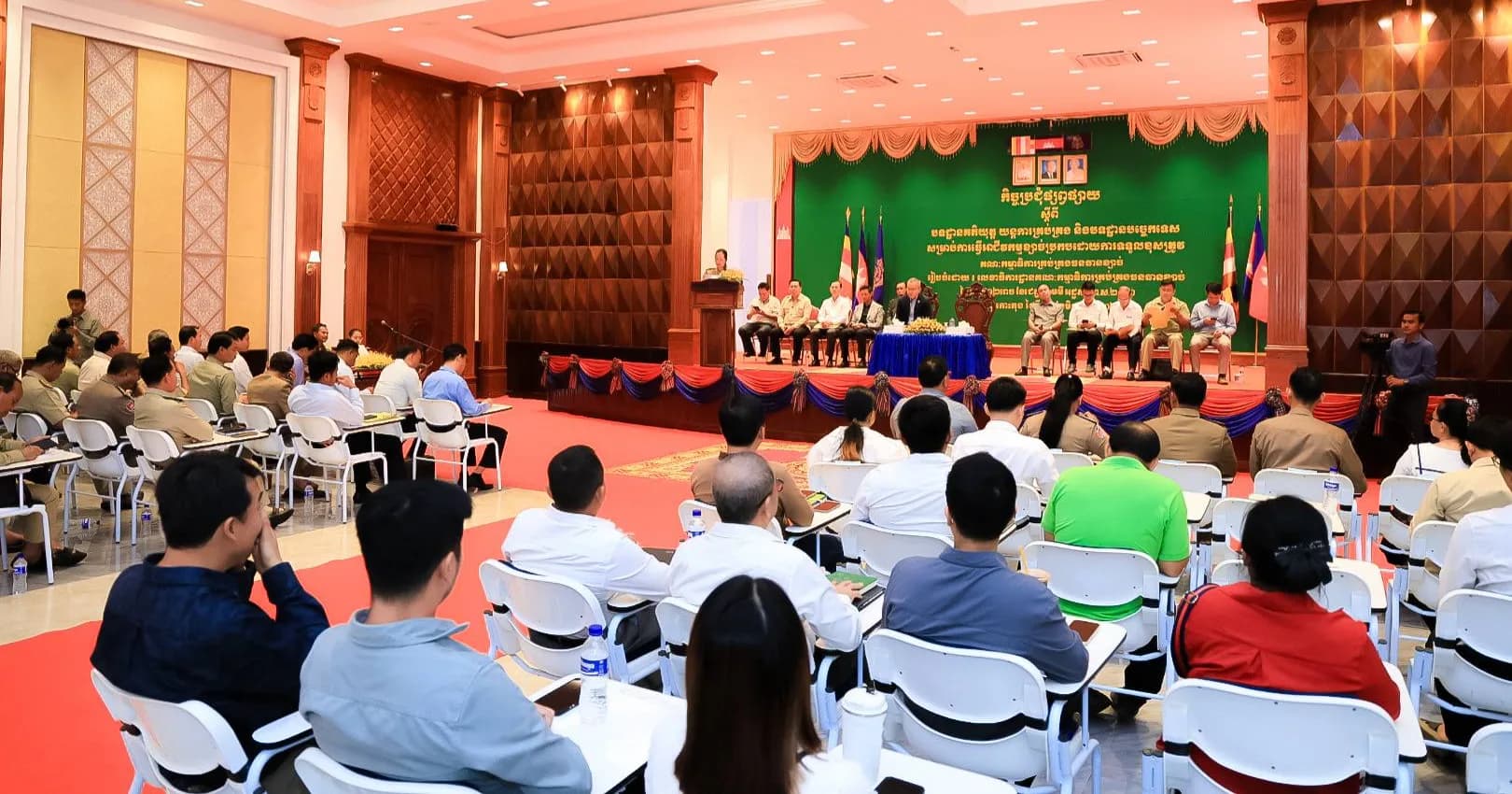 ក្រសួងធនធានទឹក ផ្សព្វផ្សាយលើកកម្ពស់ការយល់ដឹងស្តីពីបទដ្ឋានគតិយុត្ត យន្តការគ្រប់គ្រង និងបទដ្ឋានបច្ចេកទេស សម្រាប់ការធ្វើអាជីវកម្មខ្សាច់នៅខេត្តកោះកុង