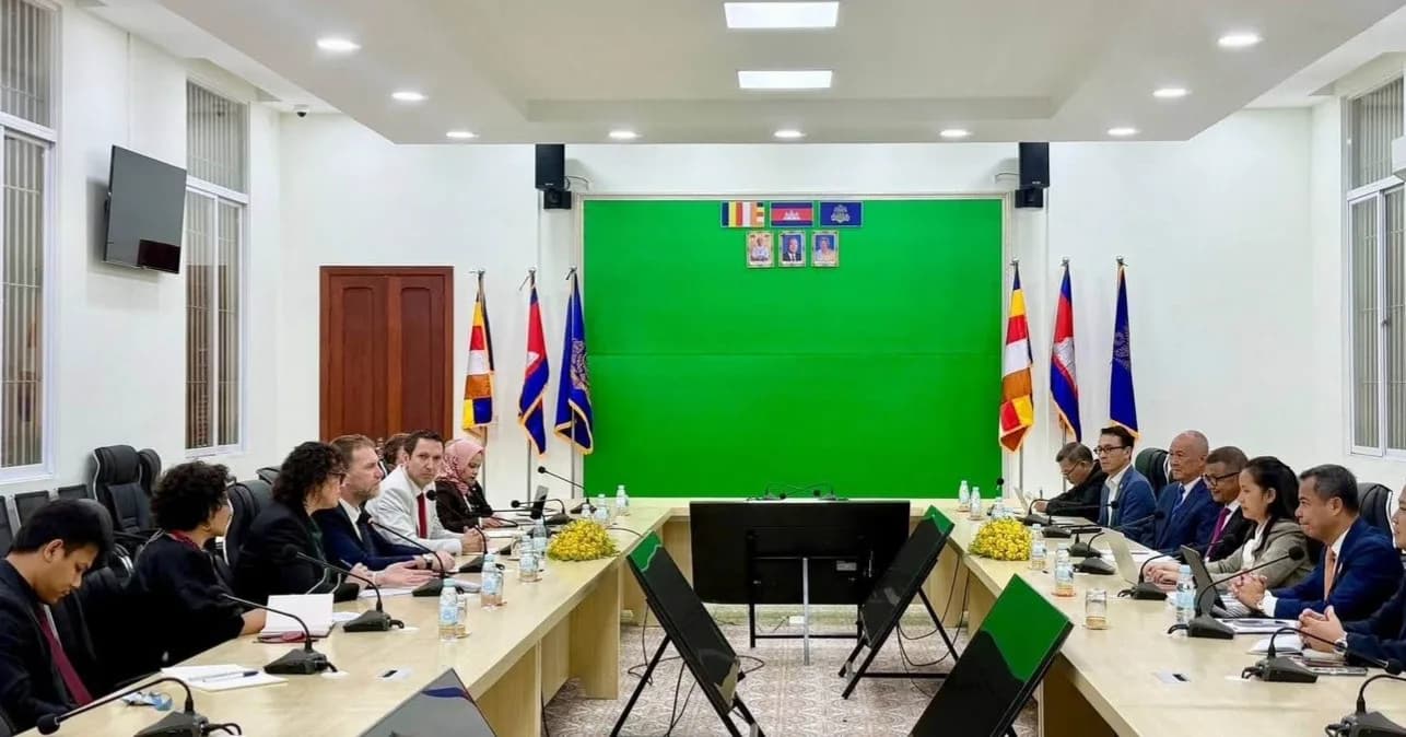 ចក្រភពអង់គ្លេស ចុះស្វែងយល់លម្អិតពីអាទិភាពថ្មីៗរបស់ក្រសួងអប់រំ និងផែនការយុទ្ធសាស្ត្រ ៥ឆ្នាំទៅមុខ ដើម្បីបន្តពង្រឹងនិងពង្រីកកិច្ចសហប្រតិបត្តិការបន្ថែមទៀតជាមួយកម្ពុជា